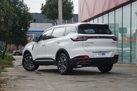 2023款奇瑞瑞虎7