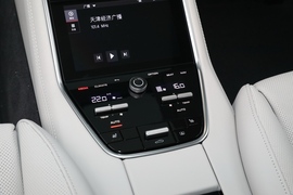 2023款保时捷Panamera