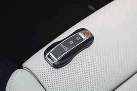 2023款保时捷Panamera