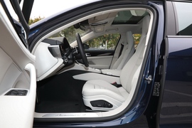 2023款保时捷Panamera