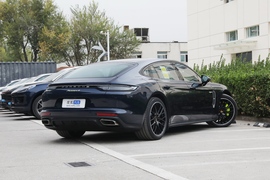 2023款保时捷Panamera
