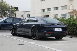 2023款保时捷Panamera