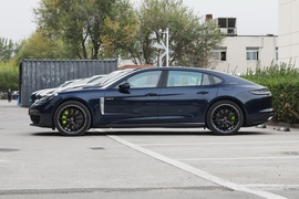 2023款保时捷Panamera