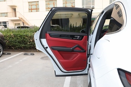 2023款保时捷Cayenne