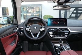 2022款宝马530Li
