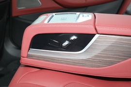 2022款宝马530Li