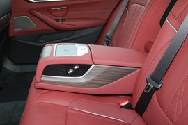 2022款宝马530Li