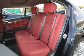 2022款宝马530Li