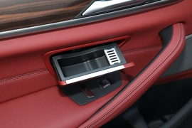 2022款宝马530Li