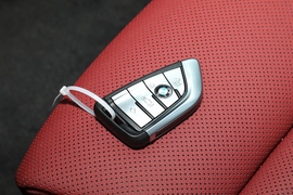 2022款宝马530Li