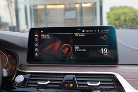 2022款宝马530Li