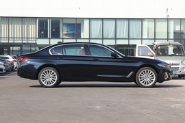 2022款宝马530Li