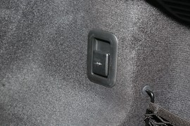 2023款路虎揽胜运动版