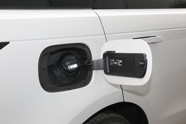 2023款路虎揽胜运动版