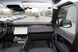 2023款路虎揽胜运动版