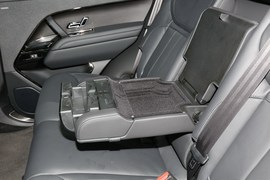 2023款路虎揽胜运动版