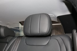 2023款路虎揽胜运动版