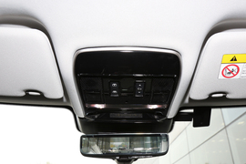 2023款路虎揽胜运动版