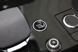 2023款路虎揽胜运动版