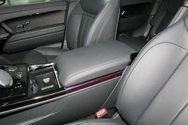 2023款路虎揽胜运动版