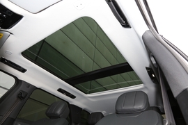 2023款路虎揽胜运动版