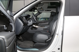 2023款路虎揽胜运动版