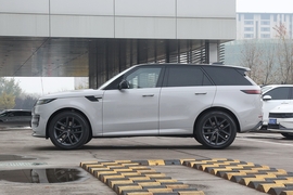 2023款路虎揽胜运动版