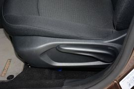 2014款标致301