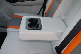 2022款东风风行T5