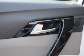 2022款东风风行T5