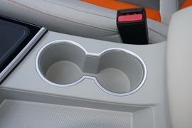 2022款东风风行T5