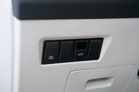 2022款东风风行T5