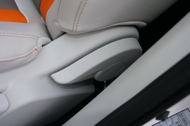 2022款东风风行T5