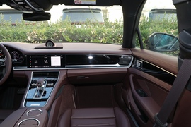 2023款保时捷Panamera