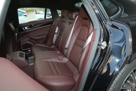 2023款保时捷Panamera