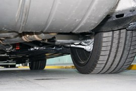 2023款宝马M4敞篷轿跑车