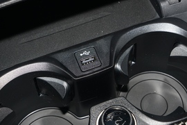 2023款宝马M4敞篷轿跑车