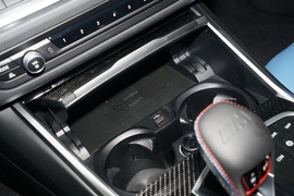 2023款宝马M4敞篷轿跑车