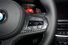 2023款宝马M4敞篷轿跑车