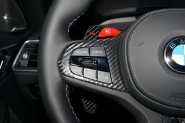 2023款宝马M4敞篷轿跑车