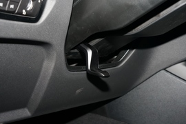 2023款宝马M4敞篷轿跑车