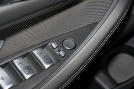 2023款宝马M4敞篷轿跑车