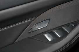 2023款宝马M4敞篷轿跑车