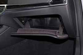 2023款宝马M4敞篷轿跑车