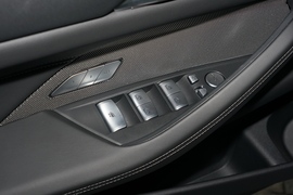 2023款宝马M4敞篷轿跑车