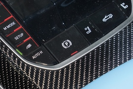 2023款宝马M4敞篷轿跑车