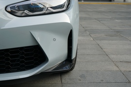 2023款宝马M4敞篷轿跑车