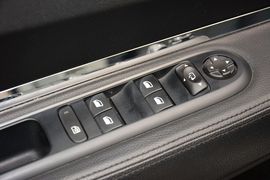 2013款标致3008