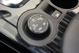 2013款标致3008