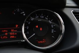2013款标致3008